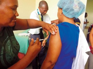 puestos-fijos-de-vacunacion-reanudan-hoy-sus-servicios