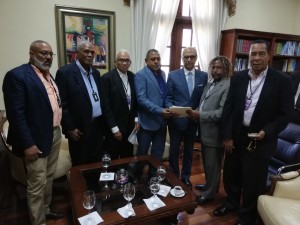 Senador José Paliza gestionó reunión entre Poder Ejecutivo y Bloque Portuario de Puerto Plata 1