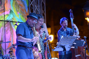 Sissy junto al saxofonista Marco Pignataro.
