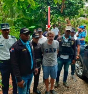 APRESAN-ESTADOUNIDENSE-ACUSADO-DE-EXPLOTACION-SEXUAL-DE-MENORES-EN-CABARETE