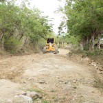 ALCALDÍA INICIA REACONDICIONAMIENTO CAMINOS VECINALES EN LOCACIONES RURALES DEL MUNICIPIO SAN FELIPE DE PUERTO PLATA (1)