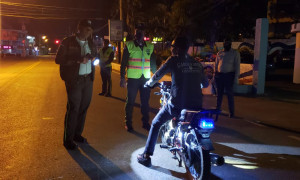 c761f1e6-los-capitaleños-puertoplateños-y-santiagueros-los-que-más-violaron-el-toque-de-queda-esta-semana