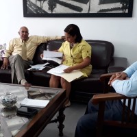 gobernador reunido con mesa desarrollo integral luperon 02