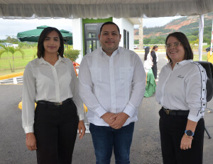 ANNY SÁNCHEZ, WILLY CÈSPEDES Y KATTY CÈSPEDES