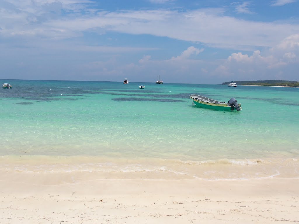 Bote choca buceador y lo mata en La Ensenada, Punta Rucia
