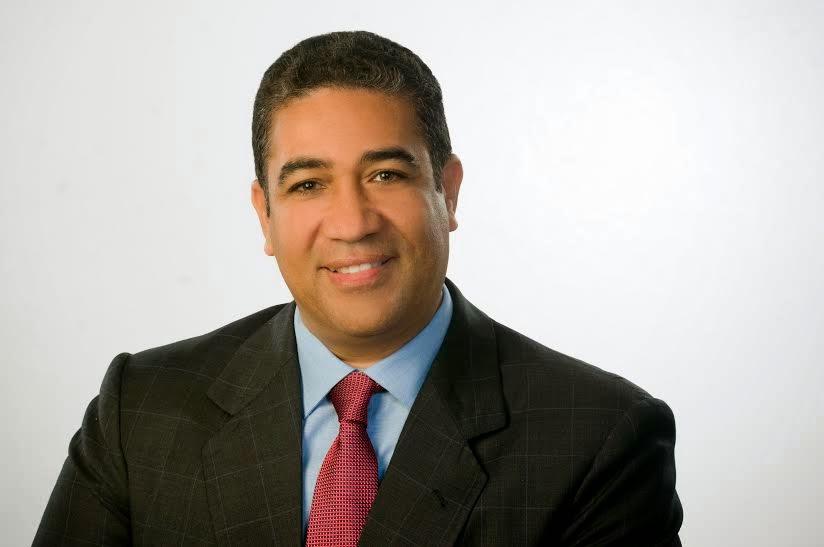 Senador Francis Vargas Mantiene ventaja