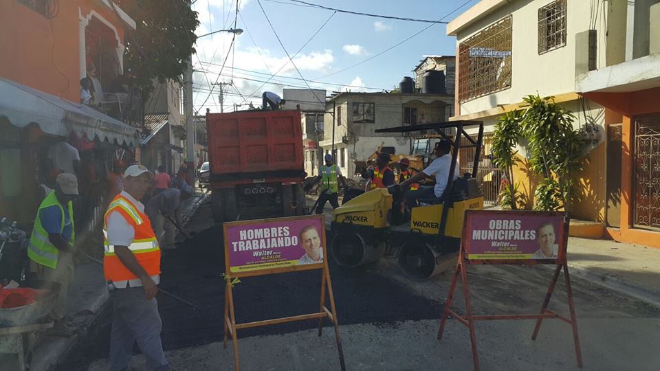 Por disposición del alcalde Walter Musa Ayuntamiento imprima calles del Javillar para ser asfaltadas
