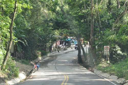 Ramón Cabrera (Ramito) promete gestionar carretera Sabana del Corozo-La Damajagua, viviendas y otras obras