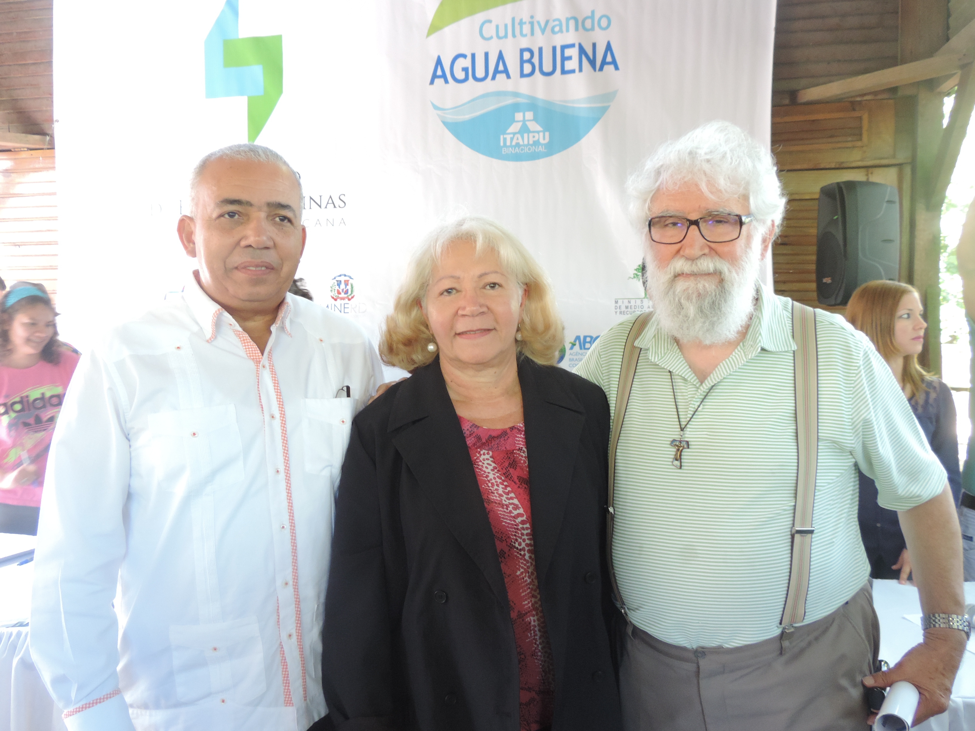 Cámara de Comercio de Puerto Plata participa en firma del Pacto de las Aguas  programa “Cultivando Agua Buena”