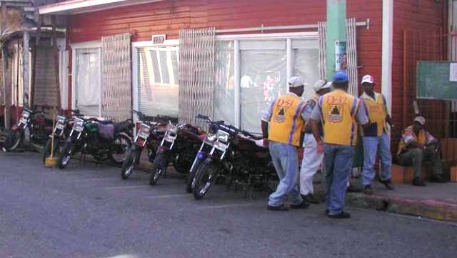 Comandante PN solicita apoyo a motoconchistas para combatir delincuencia