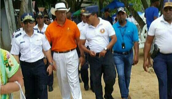 Director de CESTUR inspecciona Playa de Sosúa y otros balnearios