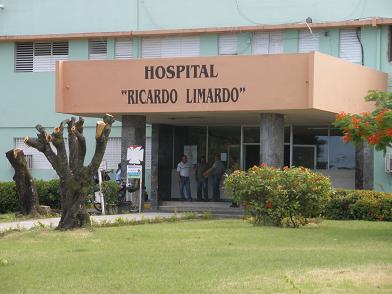 Reclusa se escapa con ayuda de concubino de Hospital Ricardo Limardo