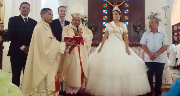 Coronaran hoy lunes en la Catedral a la reina y corte de las Fiestas Patronales San Felipe