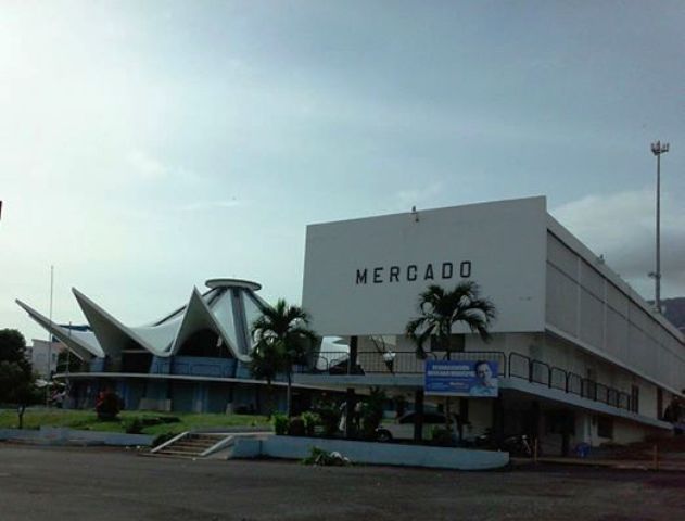 Walter Musa presenta soluciones para el Mercado Municipal, el Vertedero y los Bomberos