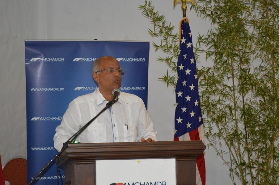 Carlos Balbuena anuncia eliminación de encaches de piedras y canalización de cañadas con hormigón