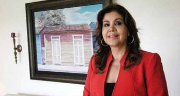 Puerto Plata reconoció a Olga Lara
