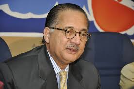 Villanueva anuncia su retiro como vicepresidente de ASONAHORES