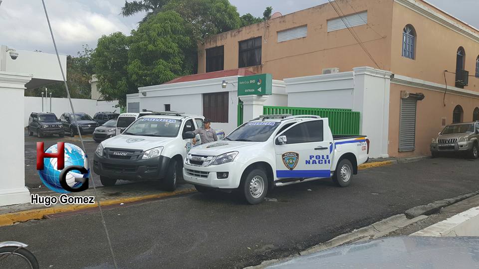 Oficiales del Dicrim inician investigaciones asalto sucursal Banco BHD-León Puerto Plata