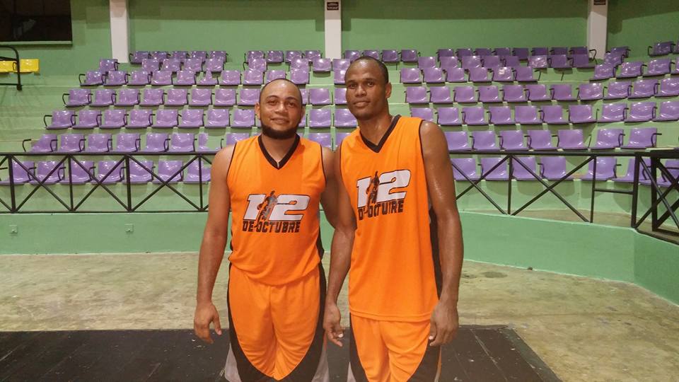 12 de Octubre y Eduardo Brito triunfan en la Liga Provincial de Baloncesto