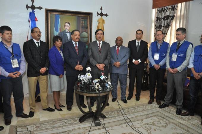 Más de 180 delegados e invitados especiales han arribado al país para comicios del domingo