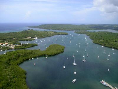 Autoridades de Mitur, inversionistas, veleristas y empresarios emprenden jornada a favor destino Luperón