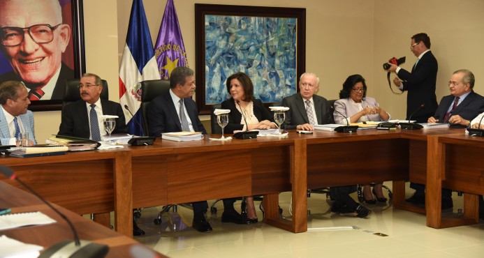 El PLD escoge a Reinaldo y a Yomaira para presidir Senado y Cámara Baja