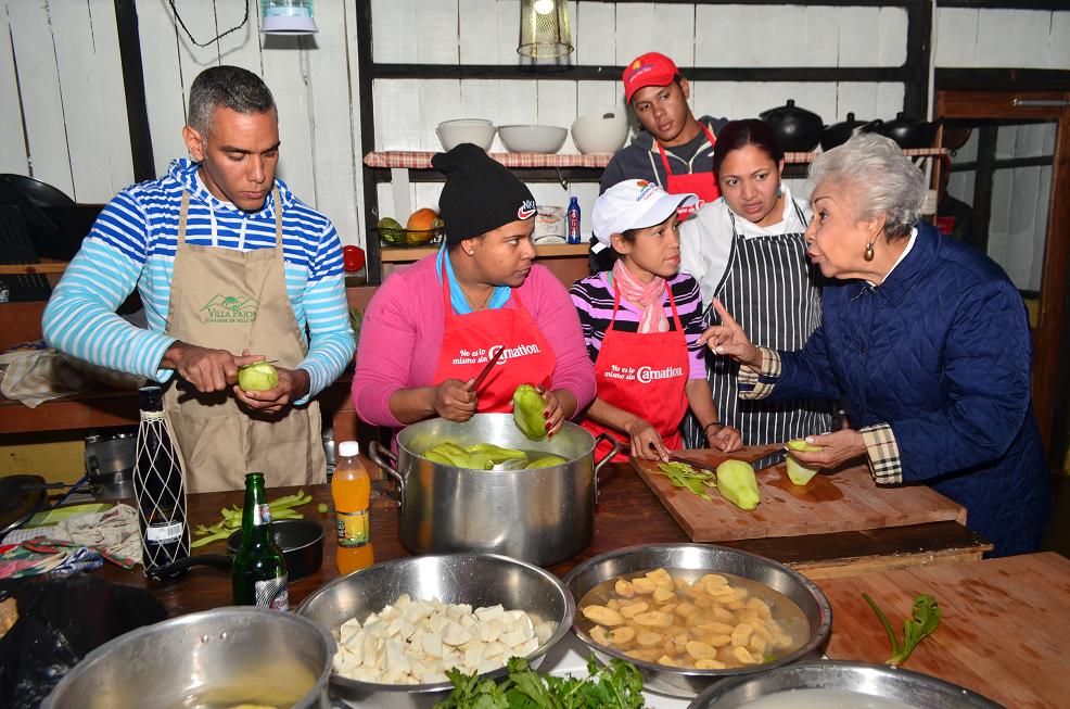 “Master Class” relaciona comunicadores con gastronomía regional