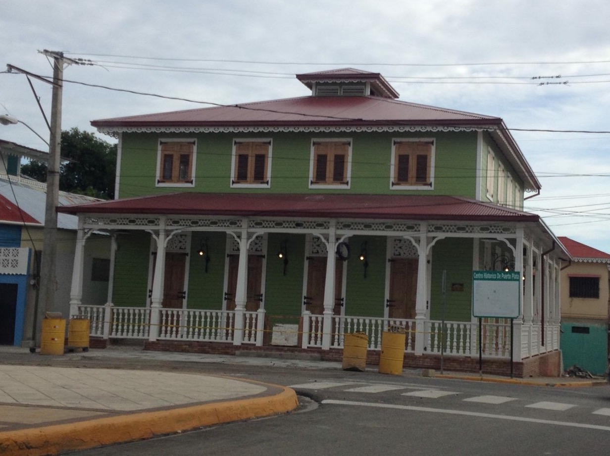 Club de Damas emerge airoso de sus cenizas como el Ave Fenix