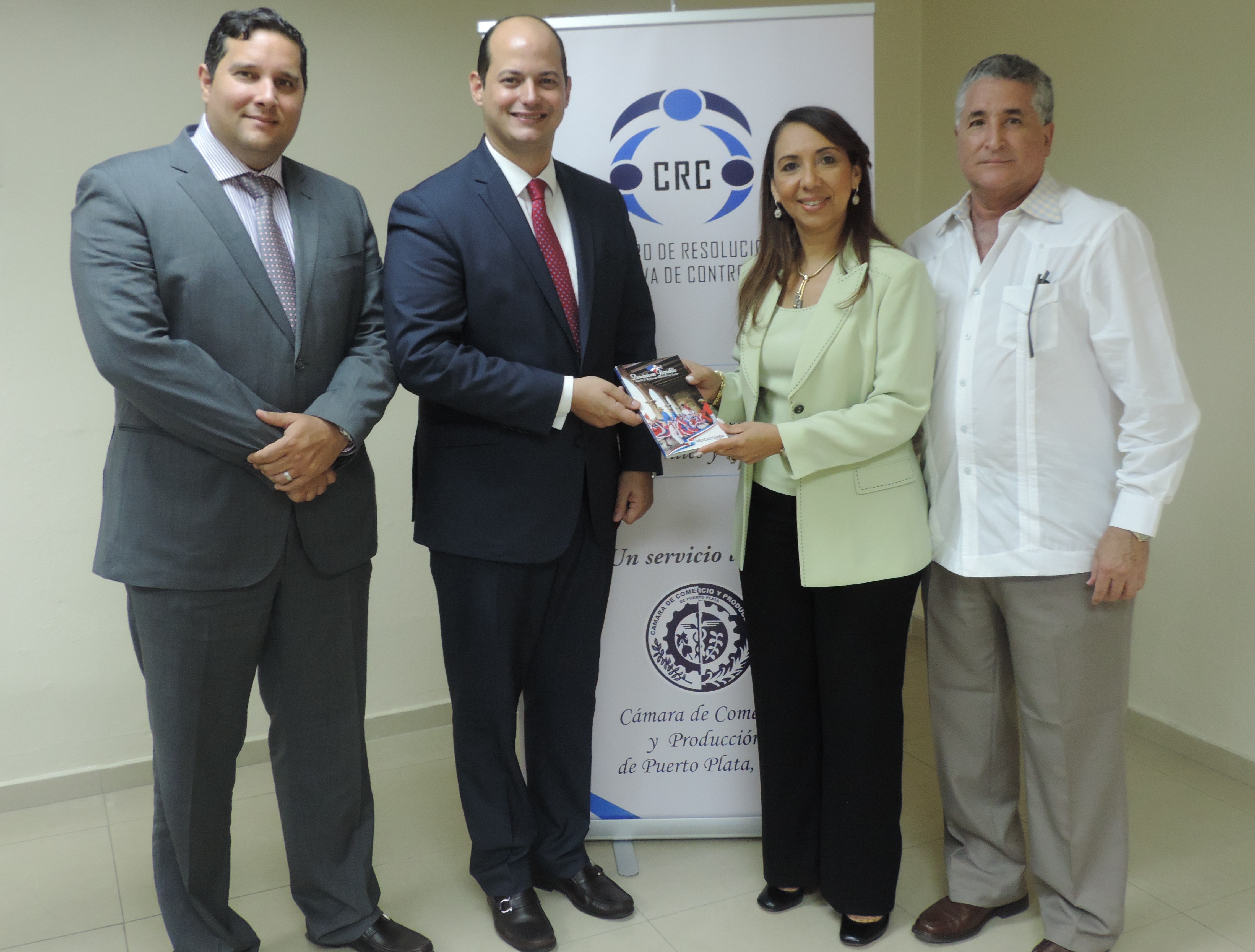 Centro de Resolución Alternativa de Controversias de la Cámara de Comercio de Puerto Plata y la Asociación Dominicana de Turismo de la Salud firman convenio