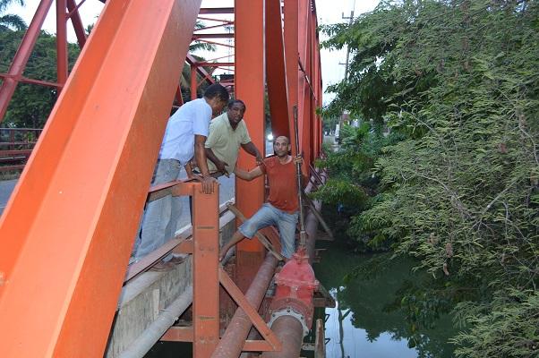 Dirección de Coraapplata resuelve problema de abasto de agua a Cangrejos y el Buen Pan de Montellano