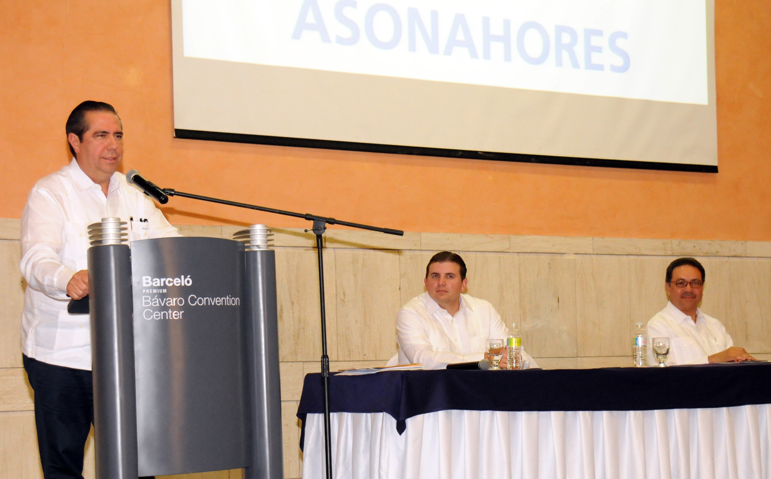 Ministro de Turismo llama a fortalecer alianza sector público-privado