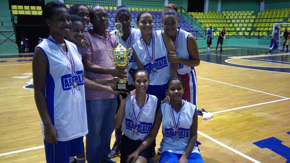 Blanco campeón torneo femenino de Puerto Plata