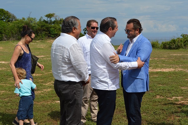 Agradecen gestión a Cesar José de los Santos atenciones de ejecutivos de Lifestyle Holiday Vacation Resort