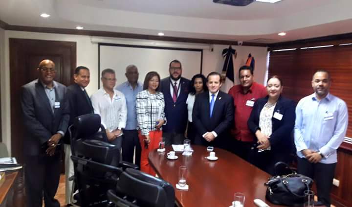 Senador José Paliza encabeza comisión visitó director Autoridad Portuaria Dominicana