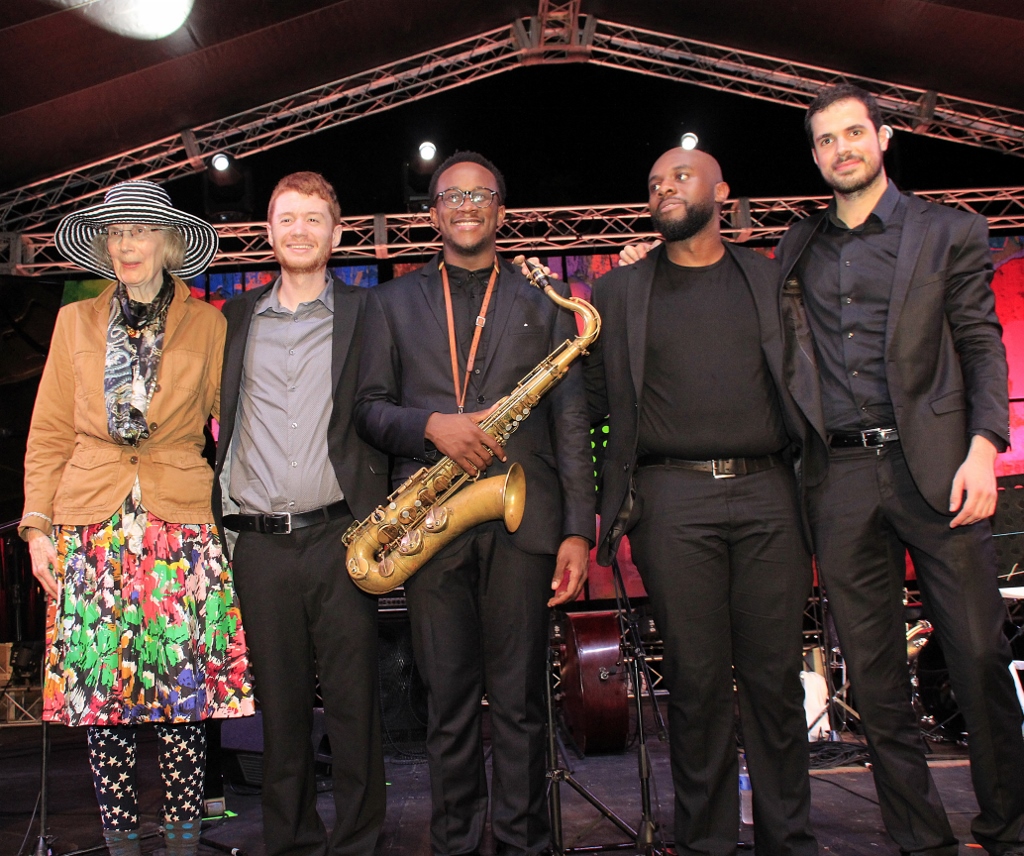 Plaza España en Santo Domingo vibra con Joanne Brackeen de EE.UU invitada especial del DR Festival Jazz