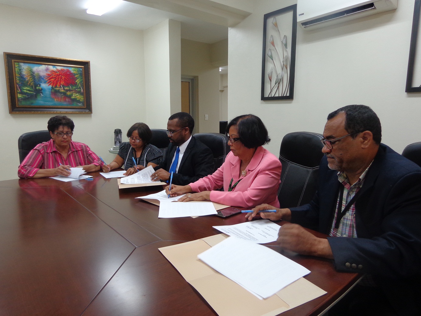 UTESA y  la Fiscalía  firman convenio de colaboración