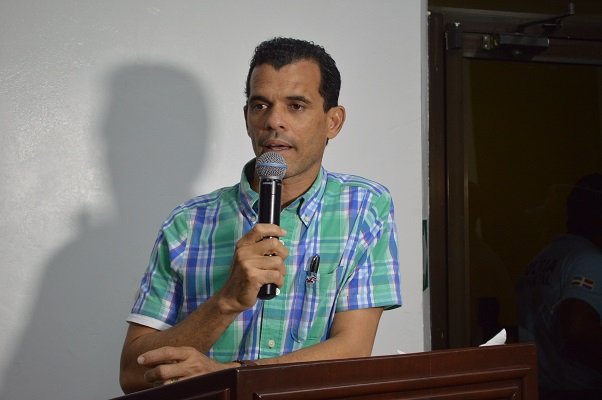 Planeamiento Urbano presenta proyecto final de relleno sanitario