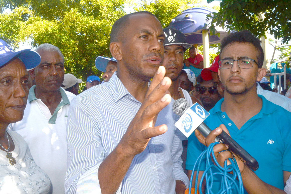 Alcalde José Tomás Díaz pone de pies a Imbert con trabajo arduo y buen manejo de recursos