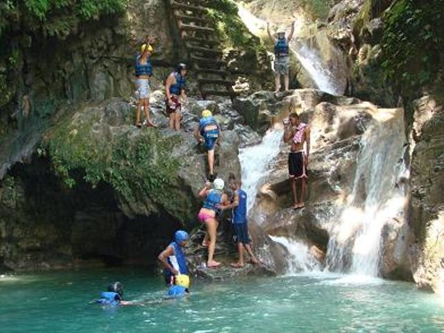 Saltos Damajagua establece nueva marca en el 2017 con 106,439 visitantes