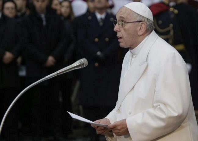 El papa apela en Año Nuevo a la protección de refugiados e inmigrantes