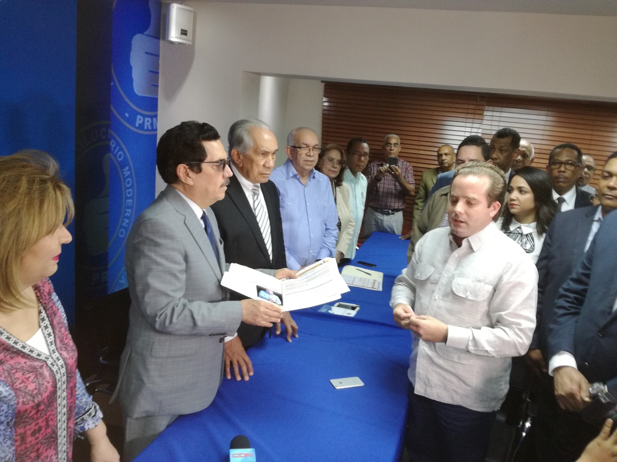 Andrés Bautista y José Ignacio Paliza inscriben candidatura para presidencia PRD