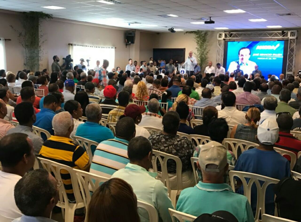 Paliza asegura que tiene como tarea organizar el PRM para trabajar a favor de la sociedad y de un mejor país