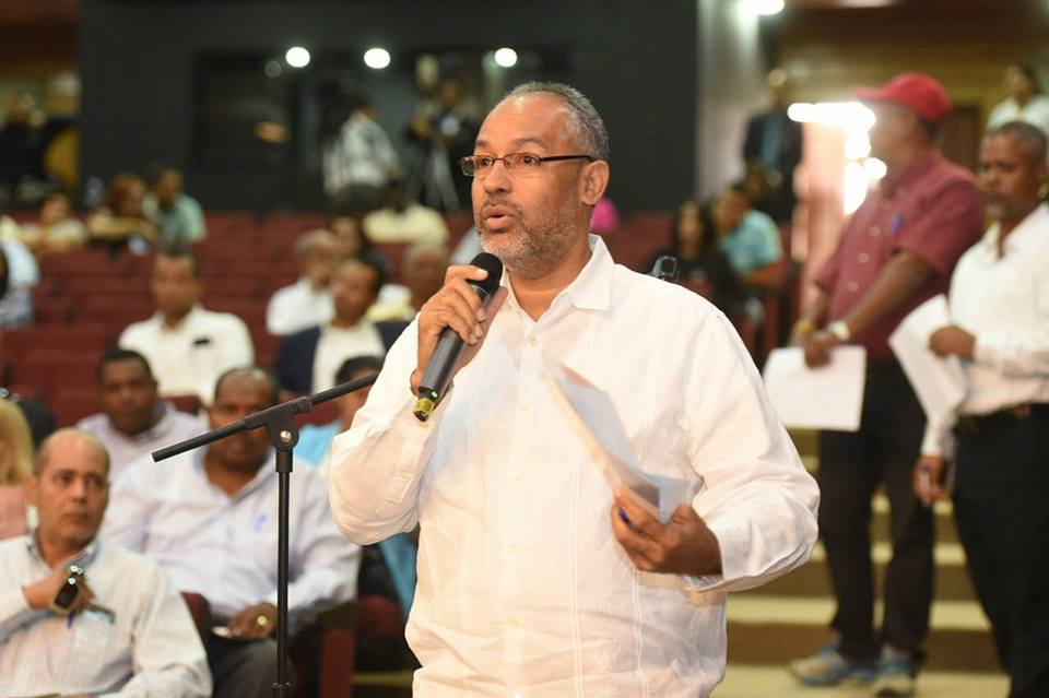 Presidente Ayuntamiento pide relleno sanitario, modificación 256-75