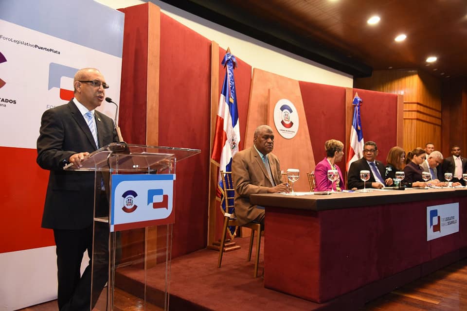 Diputado Felix Castillo exhorta a los congresistas locales conseguir obras requiere Puerto Plata