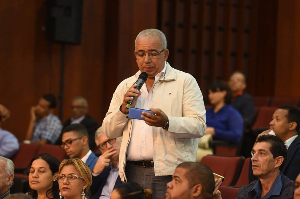 Presidente Cámara de Comercio y Producción sometió a diputados agenda prioritaria PP