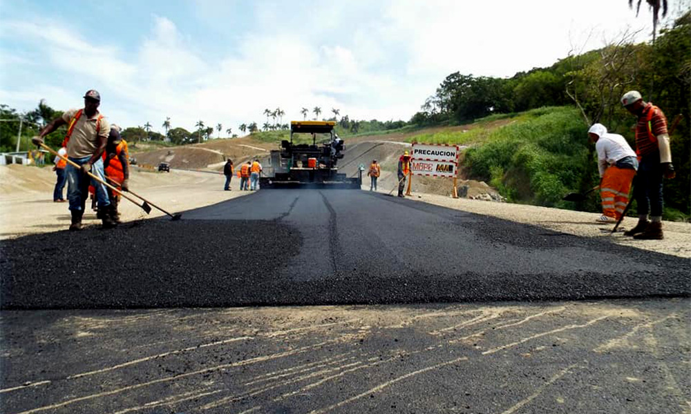Ingeniero Pepín habla de carretera Maimón-PP, Puente Los Caños, Casa Comunicadores, viviendas Kozobo y otras obras