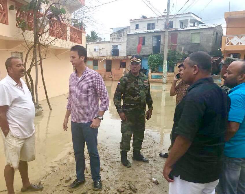 Alcalde Walter Musa informa que el presidente Medina ordenó al MOPC enfrentar daños causados por inundaciones