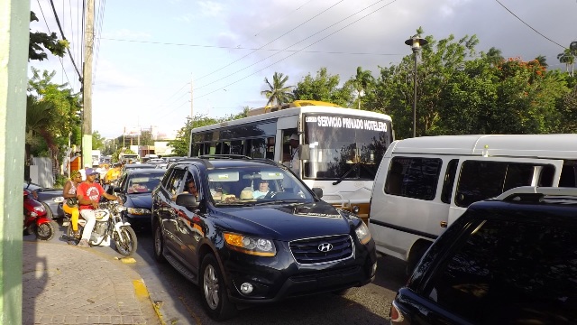 Angel Lockward solicita al alcalde Walter Musa solucionar el problema del tránsito
