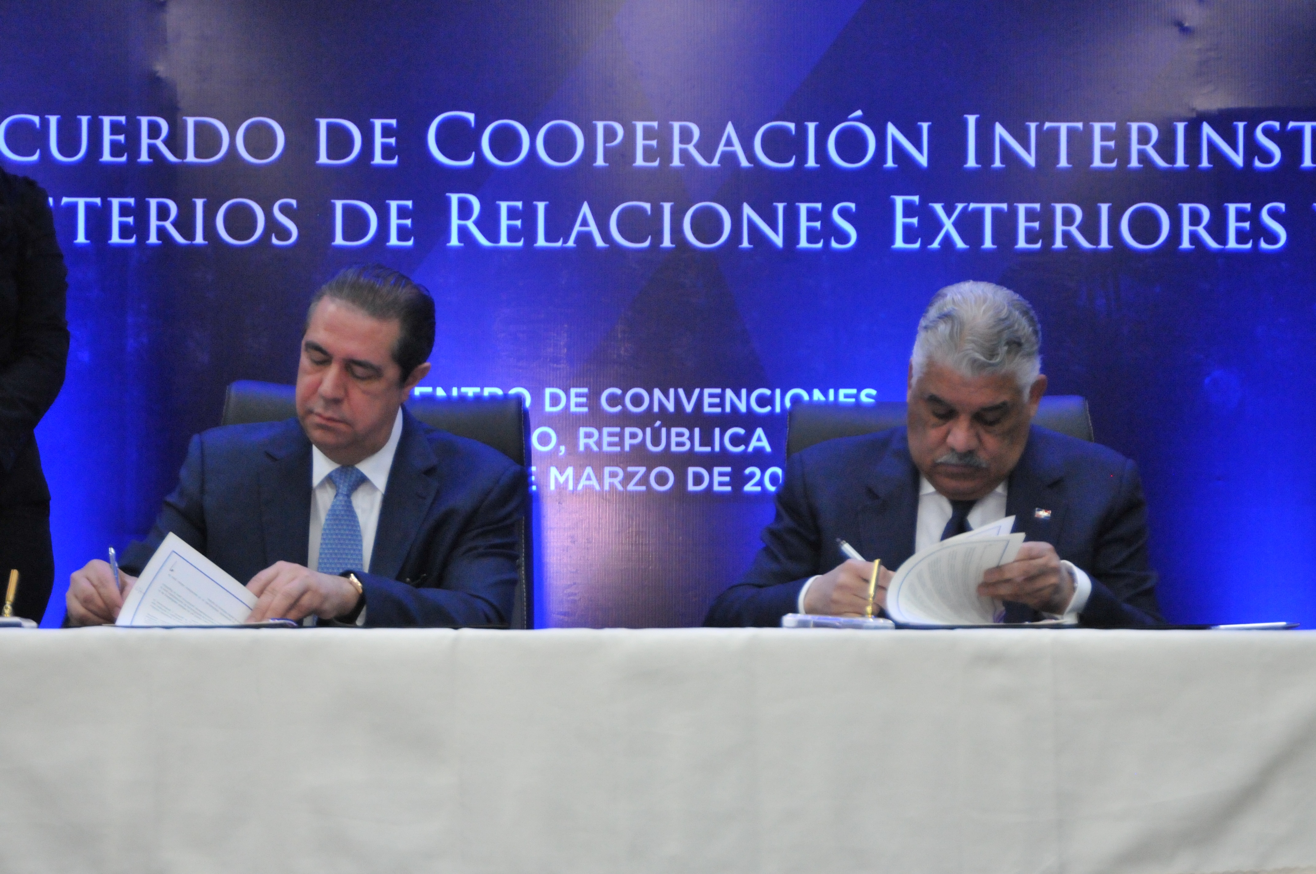 Mirex y Mitur suscriben acuerdo sobre promoción