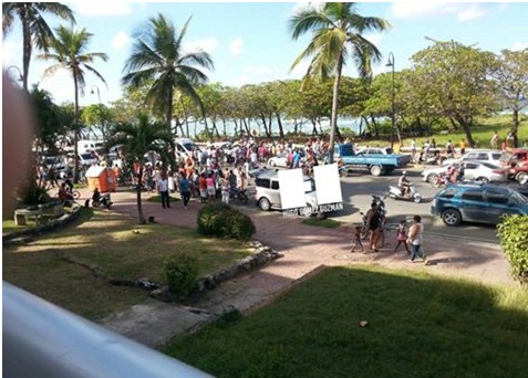 Muere adolescente y otras dos resultan heridas de gravedad en accidente en el Malecón de PP